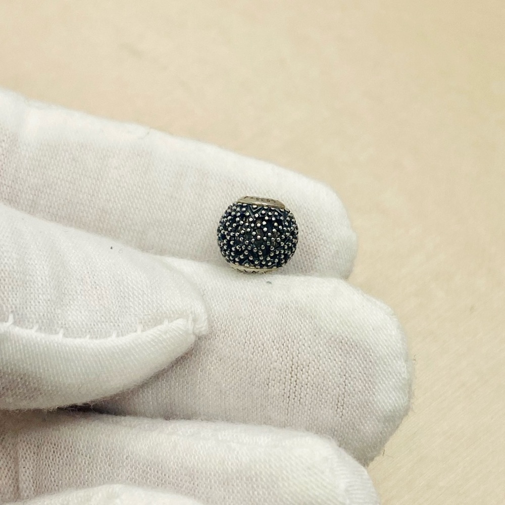 EUC Pandora 796013 Sterling Silver ESSENCE Wellness Charm w/ Black Crystals - Picture 3 of 8